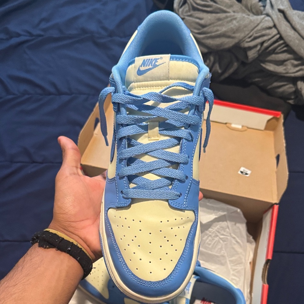 Nike Low Dunks - image 5